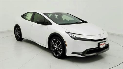 2025 Toyota Prius XLE
