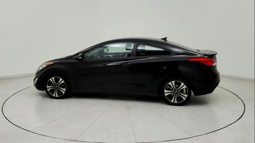 2013 Hyundai ELANTRA SE
