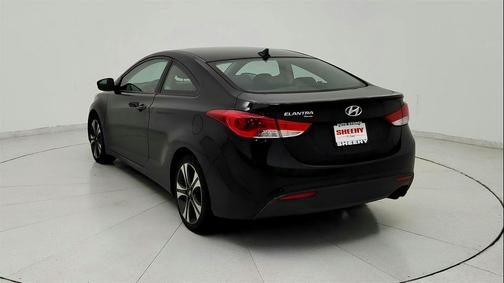 2013 Hyundai ELANTRA SE