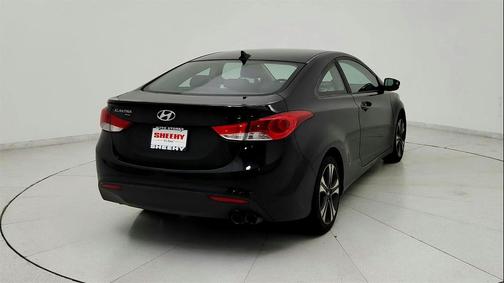 2013 Hyundai ELANTRA SE