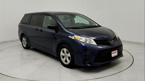 2019 Toyota Sienna SE