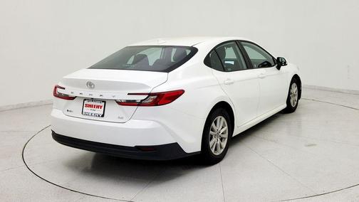 Ice 2025 Toyota Camry LE