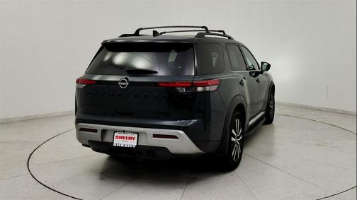 2023 Nissan Pathfinder Platinum 4WD