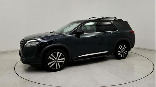 2023 Nissan Pathfinder Platinum 4WD