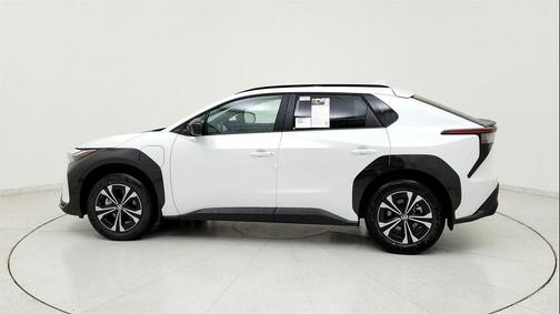 2025 Toyota bZ4X XLE