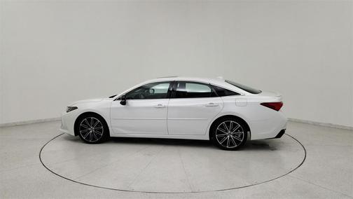 2020 Toyota Avalon Touring