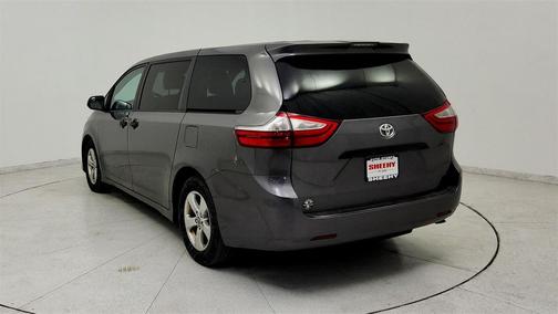 2018 Toyota Sienna SE