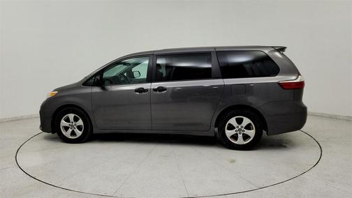 2018 Toyota Sienna SE