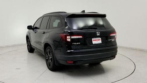Crystal Black Pearl 2022 Honda Pilot AWD Black Edition