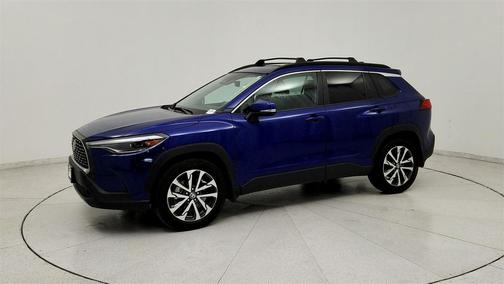 2024 Toyota Corolla Cross XLE