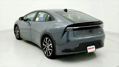 2025 Toyota Prius L