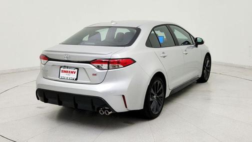 Classic Silver Metallic 2026 Toyota Corolla SE