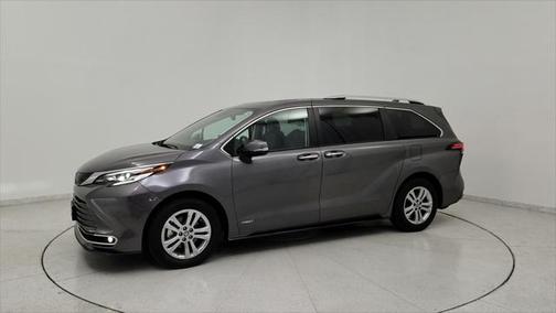 2021 Toyota Sienna Platinum 7 Passenger