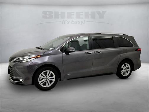 2021 Toyota Sienna Platinum 7 Passenger