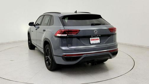Platinum Gray Metallic 2023 Volkswagen Atlas Cross Sport 2.0T SEL