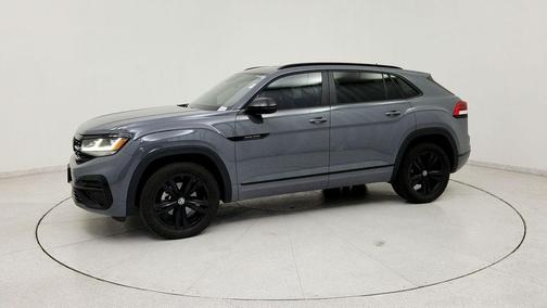 Platinum Gray Metallic 2023 Volkswagen Atlas Cross Sport 2.0T SEL