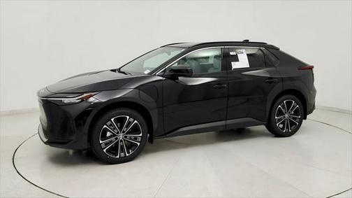 2025 Toyota bZ4X Limited