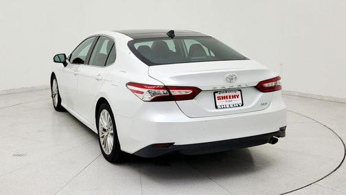Wind Chill Pearl 2020 Toyota Camry XLE