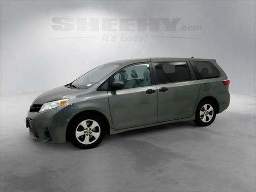 2020 Toyota Sienna SE