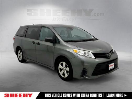 2020 Toyota Sienna SE