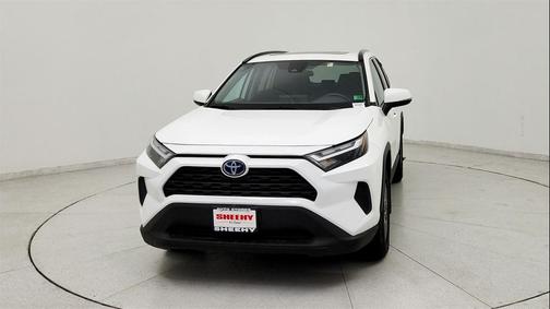 2022 Toyota RAV4 Hybrid XLE
