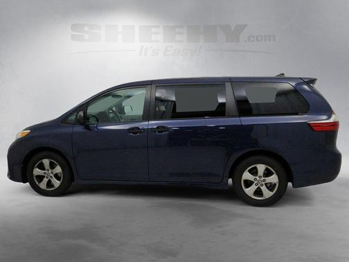 2020 Toyota Sienna SE