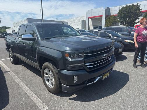 Graphite Metallic 2017 Chevrolet Silverado 1500 LTZ