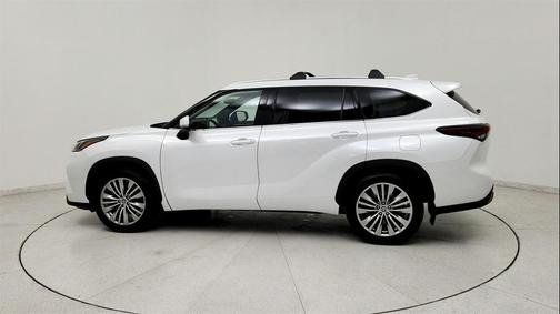 2024 Toyota Highlander Platinum