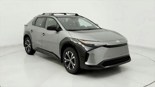 2025 Toyota bZ4X XLE