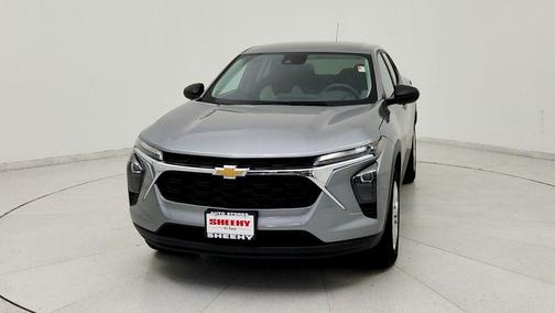 Sterling Gray Metallic 2024 Chevrolet Trax LS