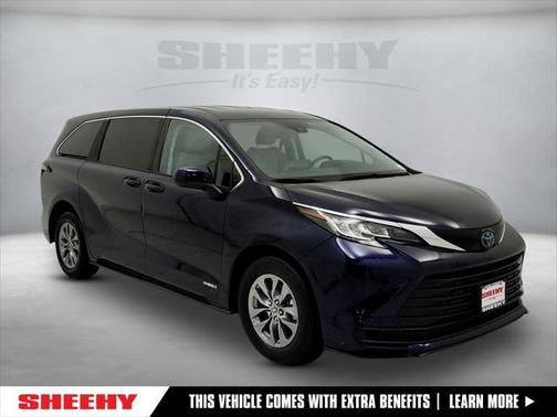 2021 Toyota Sienna LE