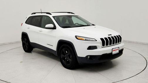 Bright White Clearcoat 2016 Jeep Cherokee Altitude