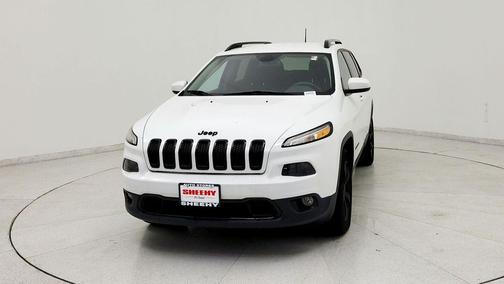 Bright White Clearcoat 2016 Jeep Cherokee Altitude