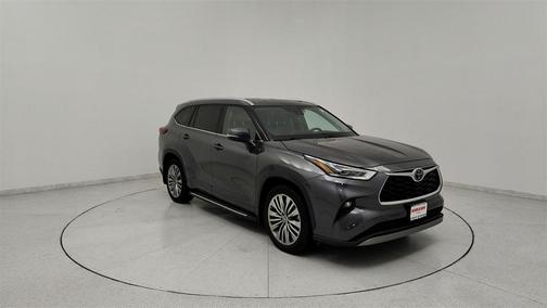 2022 Toyota Highlander Platinum