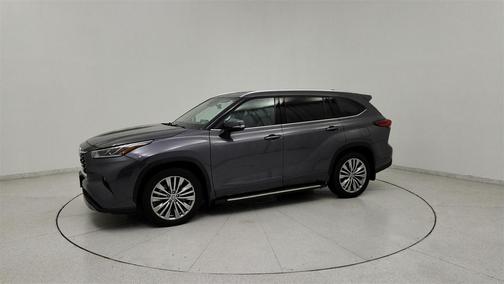 2022 Toyota Highlander Platinum