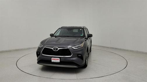 2022 Toyota Highlander Platinum