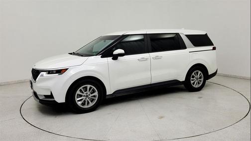 2022 Kia Carnival LXS