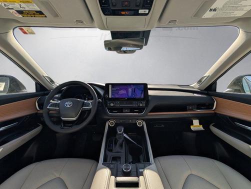 Heavy Metal 2026 Toyota Grand Highlander Platinum