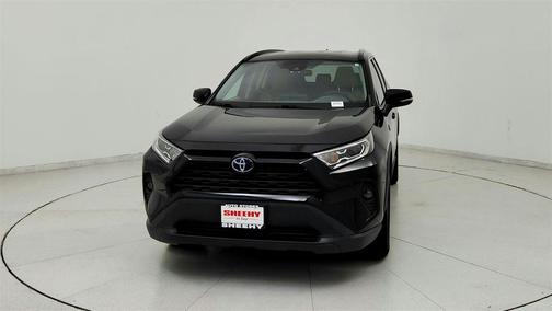 2020 Toyota RAV4 Hybrid XLE