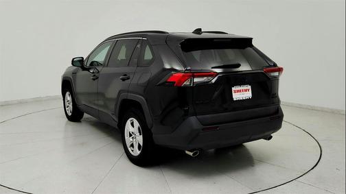 2020 Toyota RAV4 Hybrid XLE