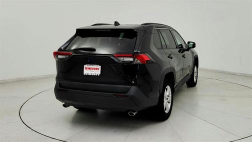 2020 Toyota RAV4 Hybrid XLE