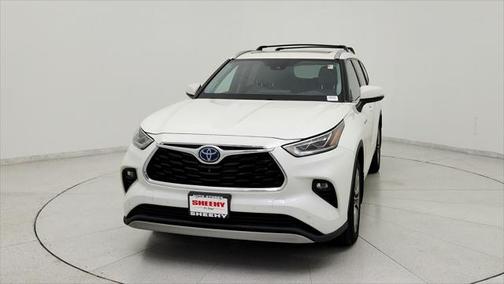2021 Toyota Highlander Hybrid Platinum