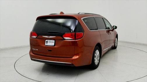 2018 Chrysler Pacifica Touring-L