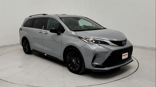 2024 Toyota Sienna XSE 7 Passenger