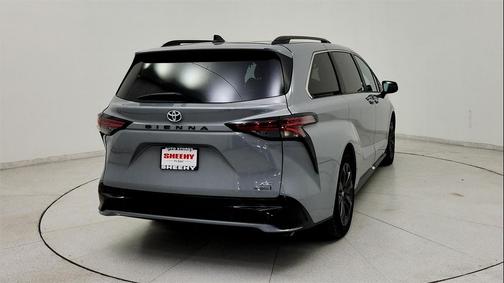 2024 Toyota Sienna XSE 7 Passenger