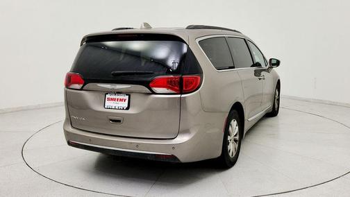 Molten Silver 2017 Chrysler Pacifica Touring-L