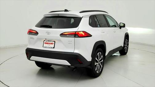 2025 Toyota Corolla Cross XLE