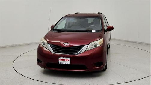 2013 Toyota Sienna LE