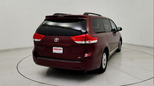 2013 Toyota Sienna LE