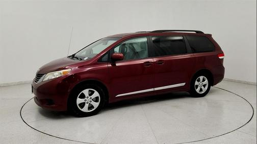 2013 Toyota Sienna LE